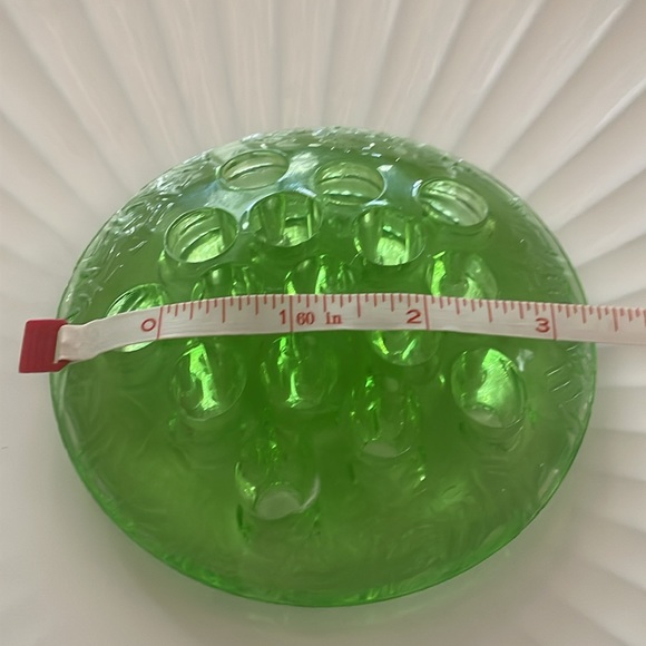 Vaseline glass flower frog - Picture 6 of 6